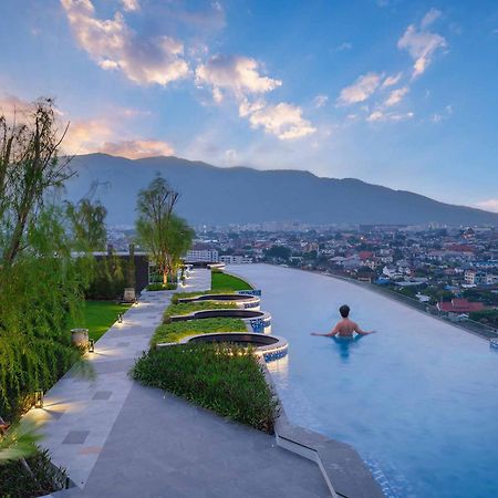 Luxury Condo Astra Sky River Condo Chiang Mai Exteriör bild