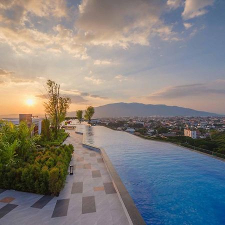 Luxury Condo Astra Sky River Condo Chiang Mai Exteriör bild